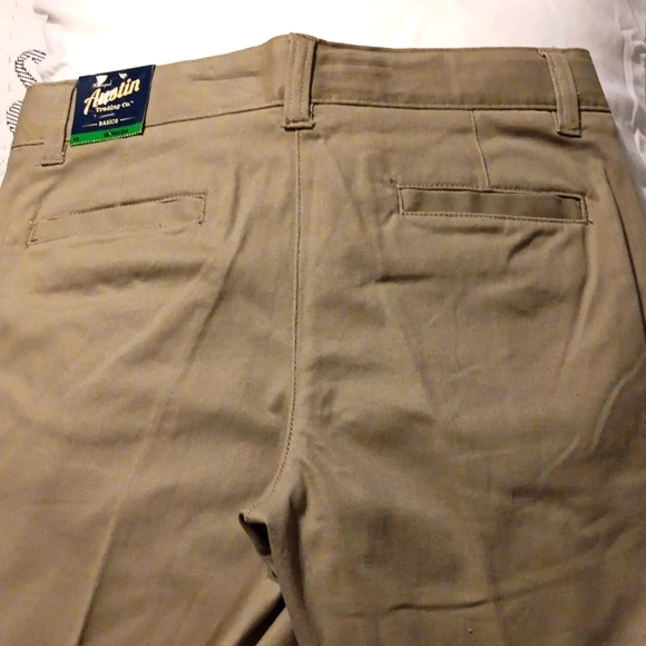 NWT Girls Bermuda shorts - Picture 3 of 6